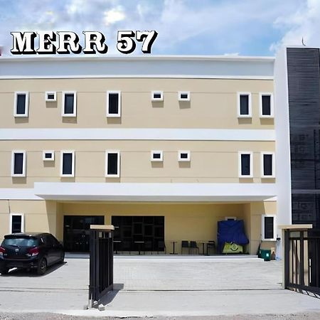 Merr 57 Surabaya Exterior photo